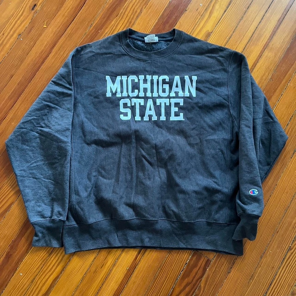 Champion Michigan State crewneck Sweater size XL